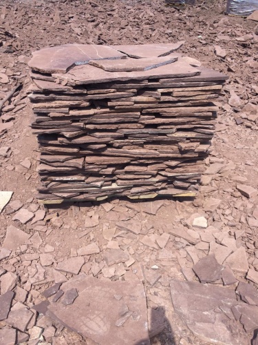 Плитняк лемезит бордовый для цоколя 1,5-2 см купить в Барнаул