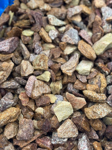 Златолит персиковый декоративная каменная крошка купить в Барнаул