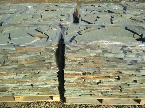 Плитняк златолит зелёный для цоколя, отмостки купить в Барнаул