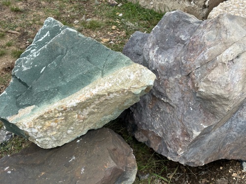 Камни для ландшафтного дизайна зелёные 10-60 килограмм купить в Барнаул