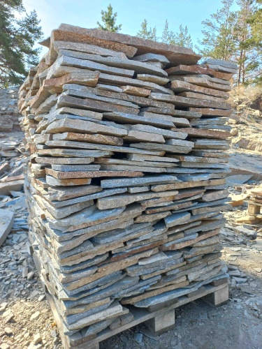 Плитняк златолит серебристый для фасада купить в Барнаул