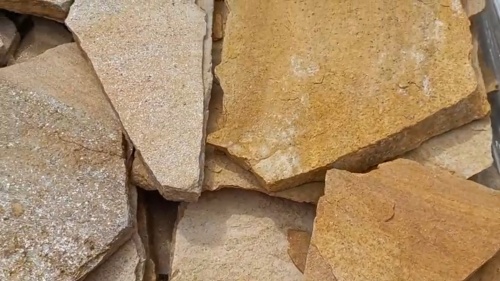 Плитняк златолит жёлтый для цоколя купить в Барнаул