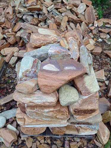 Златолит жёлтый, жёлто-зелёный глыбки и валуны для ланшафтного дизайна купить в Барнаул