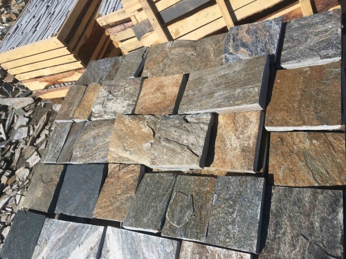 Плитка пилёная златолит Уральский для цоколя, отмостки купить в Барнаул