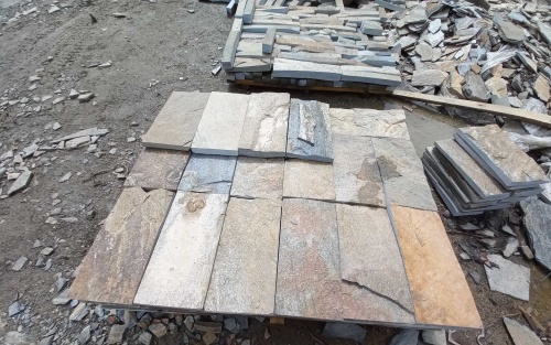 Плитка пилёная златолит Уральский для цоколя, отмостки купить в Барнаул