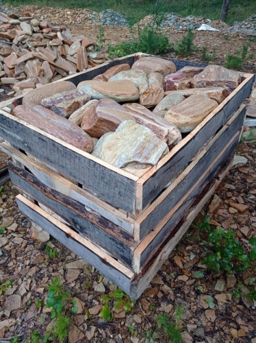 Златолит жёлтый, жёлто-зелёный глыбки и валуны для ланшафтного дизайна купить в Барнаул