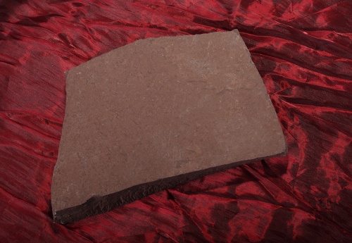 Плитняк лемезит бордовый для цоколя 1,5-2 см купить в Барнаул