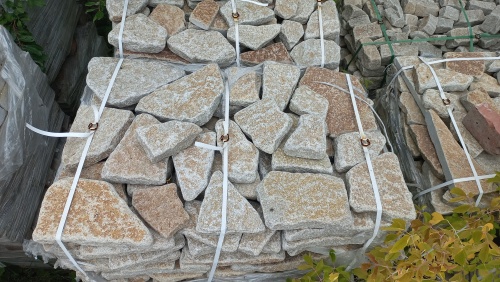 Гранитный плитняк галтованный для парковки купить в Барнаул