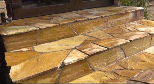 Плитняк златолит жёлтый золотистый для отмостки купить в Барнаул