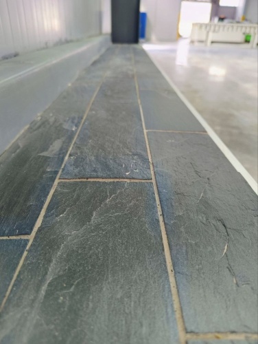 Плитка чёрная из натурального камня фасадная 30 см * 5 см, толщина 7 мм -30 мм купить в Барнаул